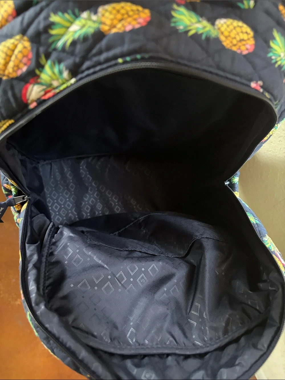 Vera Bradley Navy Quilted Pineapple Print Toucan Party